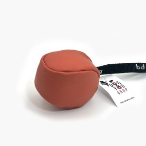 BD Piłka dla psa z uchwytem - 10 cm - naturalna skóra
